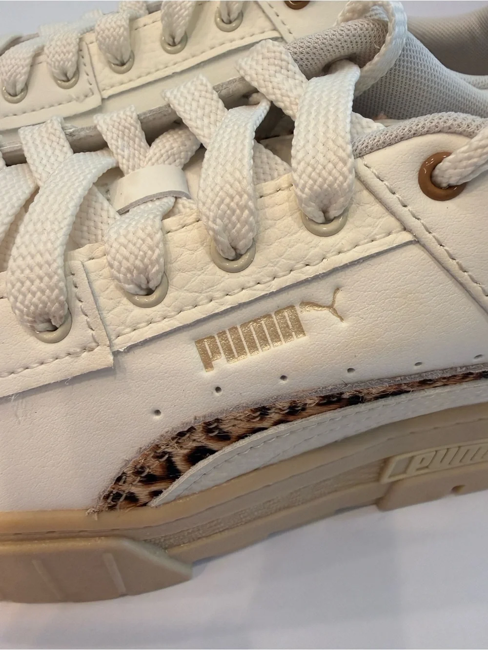 PUMA Mayze UT Leo Platform Sneakers White Leopard - NWOT Excellent Condition 9.5
